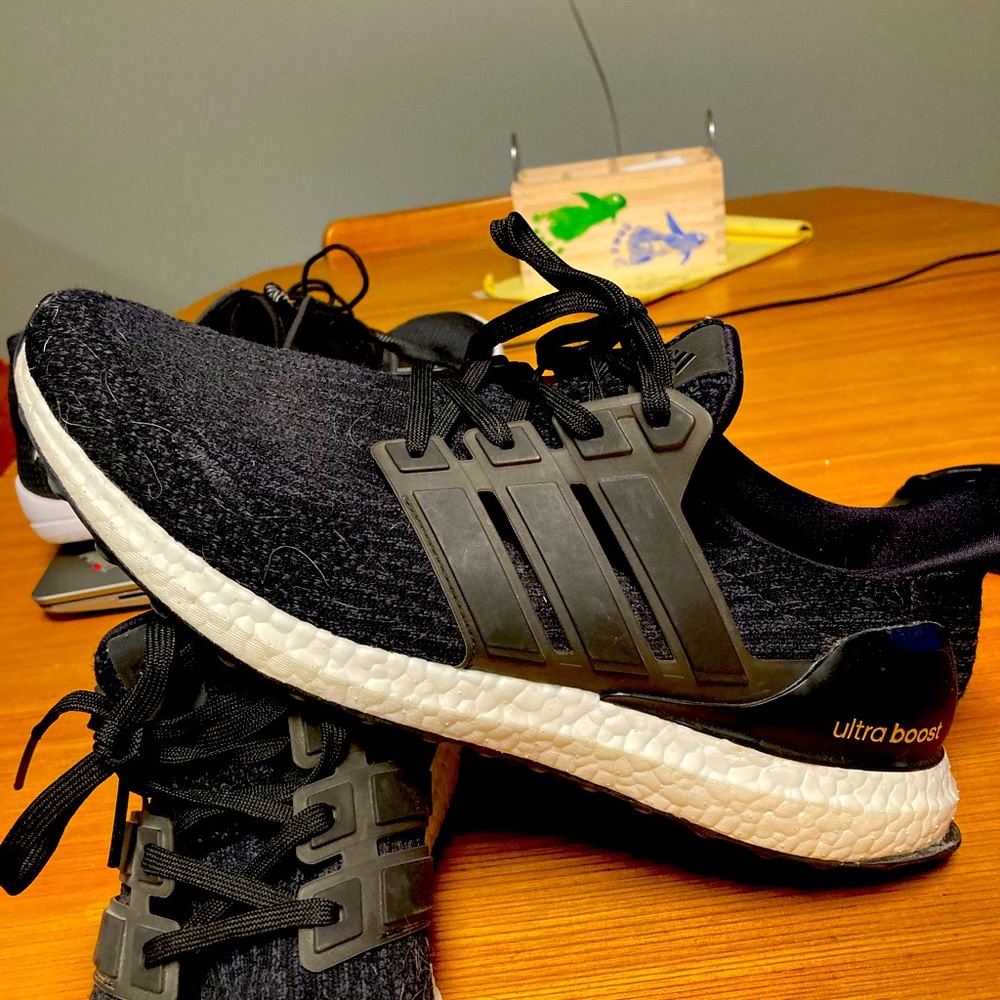 UltraBoost. Size 12. Great, compfy just don’t like black